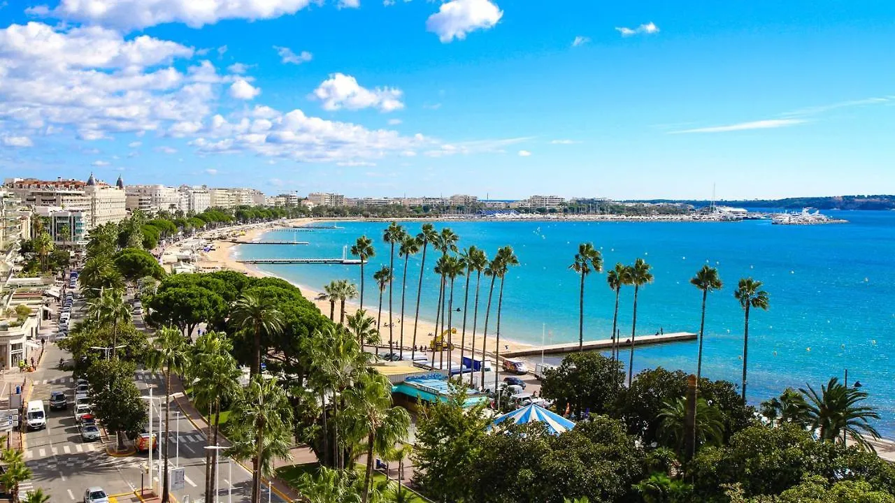 Design Studio Terrace And Beach Live In Marlyne Cannes