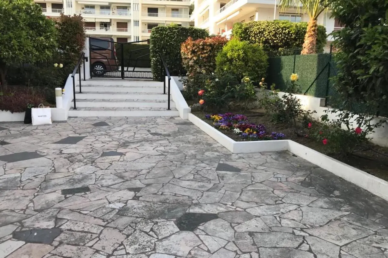 Design Studio Terrace And Beach Live In Marlyne Cannes 0*,  França